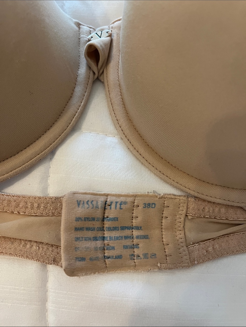 Bali Nude T-shirt Bras in Light Tan - Picture 3 of 3
